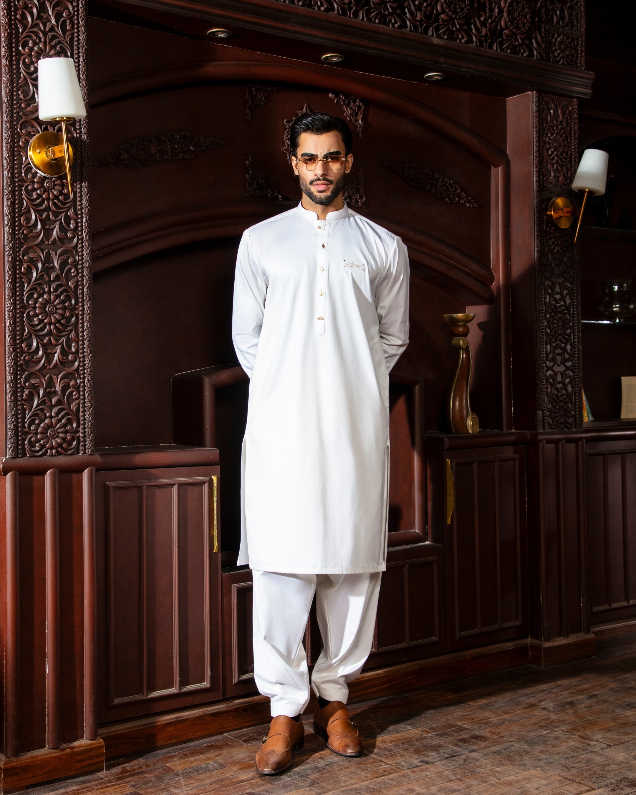 Royal White Signature Shalwar Kameez (ME-10)